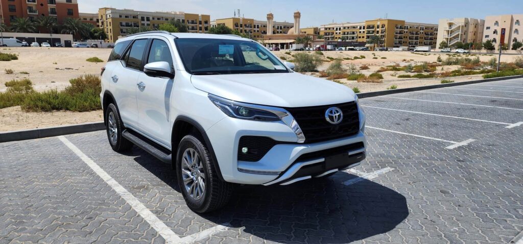 2023 Toyota Fortuner 4.0 Petrol Full Option exporters in Dubai