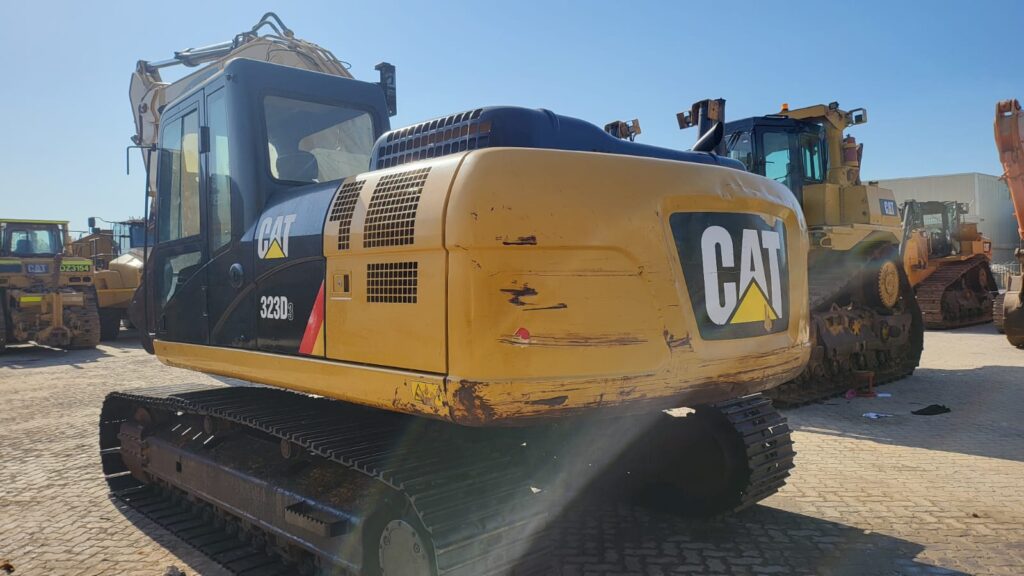 2020 CAT 323 USED MACHINE